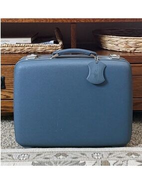 Vintage American Tourister Suitcase Overnight Luggage Blue Hard Shell Tri-Taper